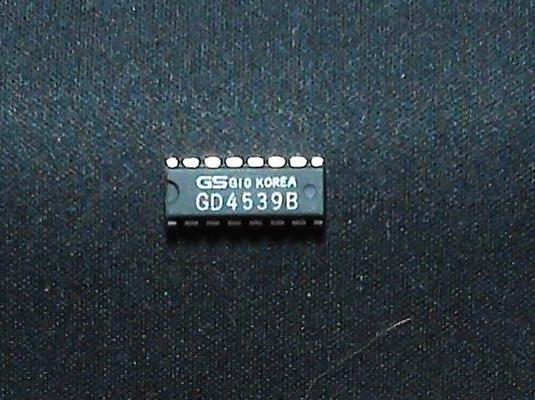 CMOS 4539