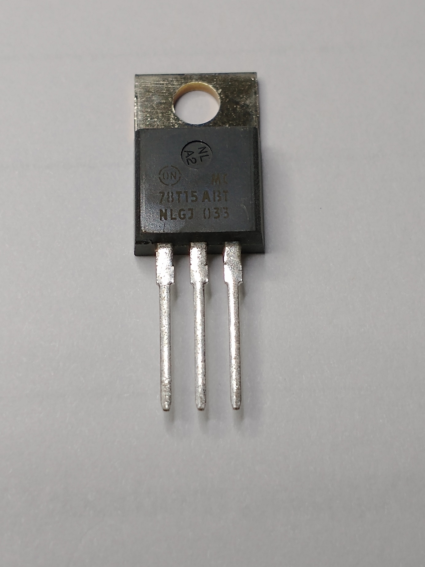 78T15 Régulateur Positif 15V 3A TO-220