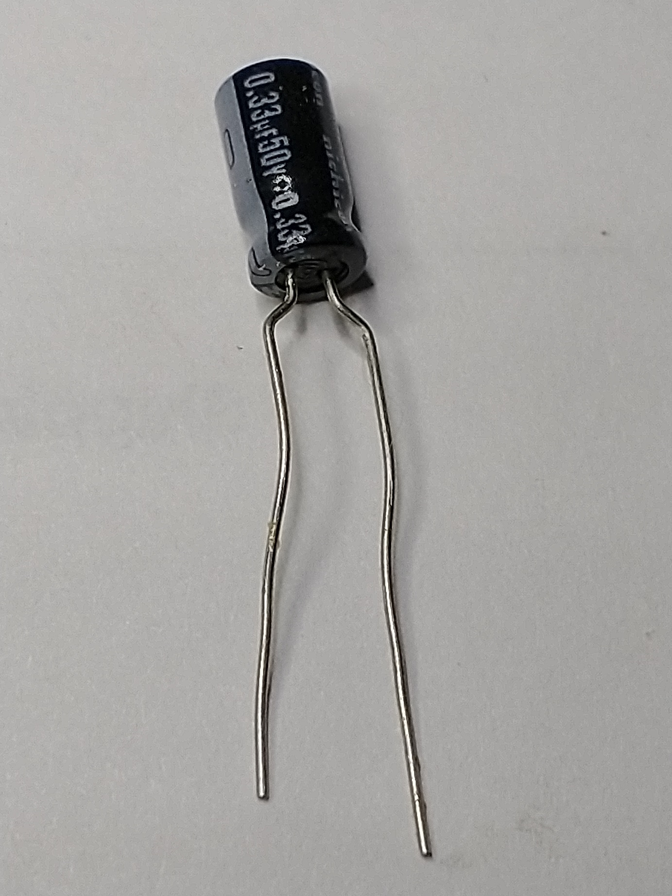 0.33uf 50V Radial 5 x 9mm